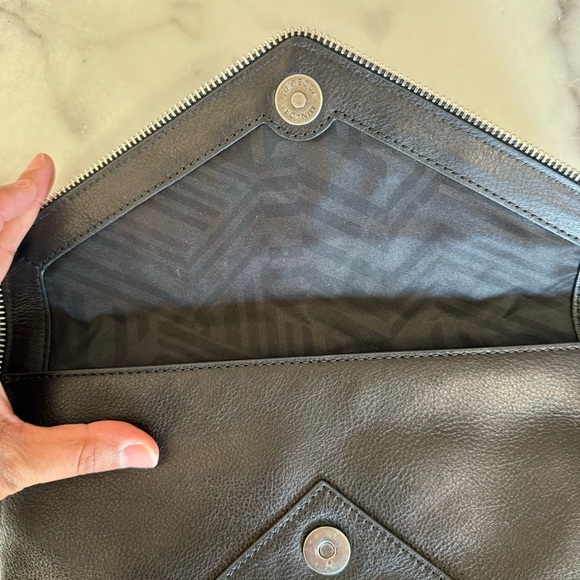 Rebecca Minkoff Leo clutch with red heart appliqués and silver zipper trim NEW! - Picture 6 of 7